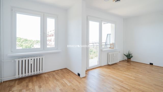 Mieszkanie 2-pokojowe Kraków Mistrzejowice, os. Bohaterów Września. Zdjęcie 3