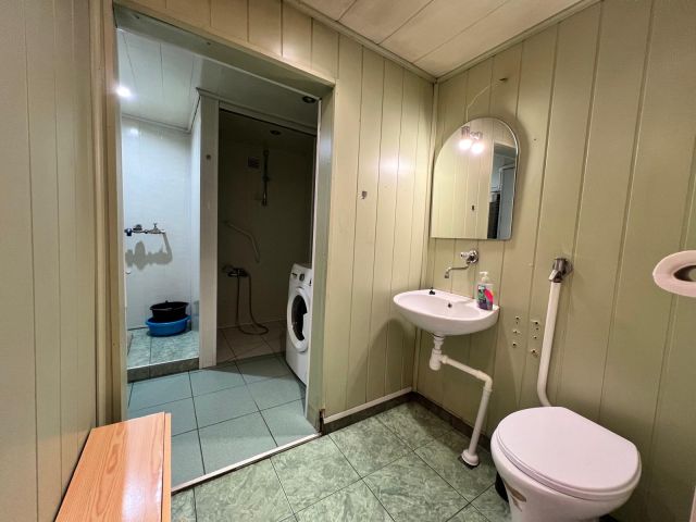 dom wolnostojący, 3 pokoje Popów. Zdjęcie 18