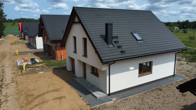 dom wolnostojący, 4 pokoje Dobrzyniewo Duże, ul. Sosnowa. Zdjęcie 1