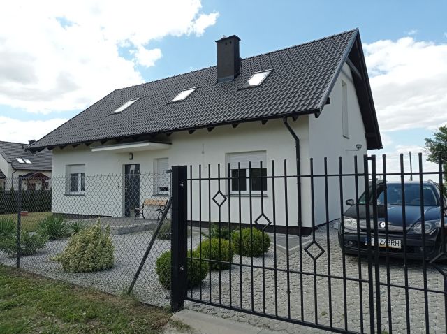 dom wolnostojący Poklatki. Zdjęcie 1