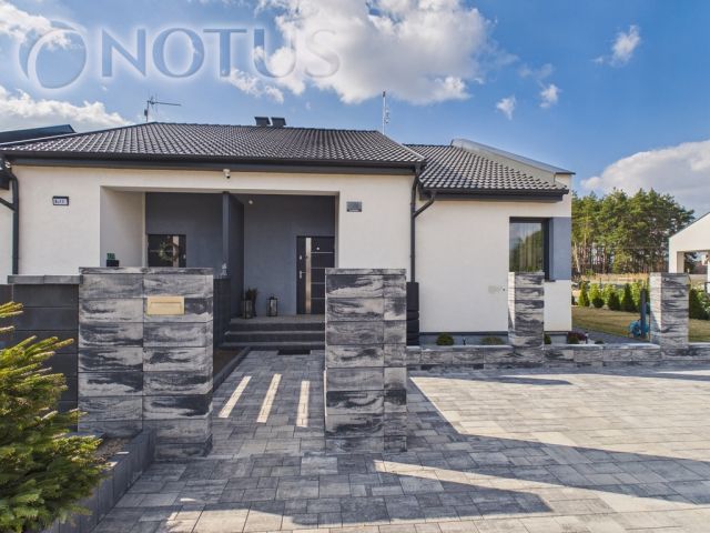 bliźniak, 3 pokoje Łosiniec. Zdjęcie 1