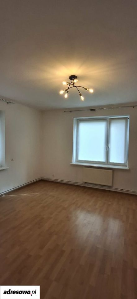 dom wolnostojący, 3 pokoje Pruszków Żbików. Zdjęcie 1