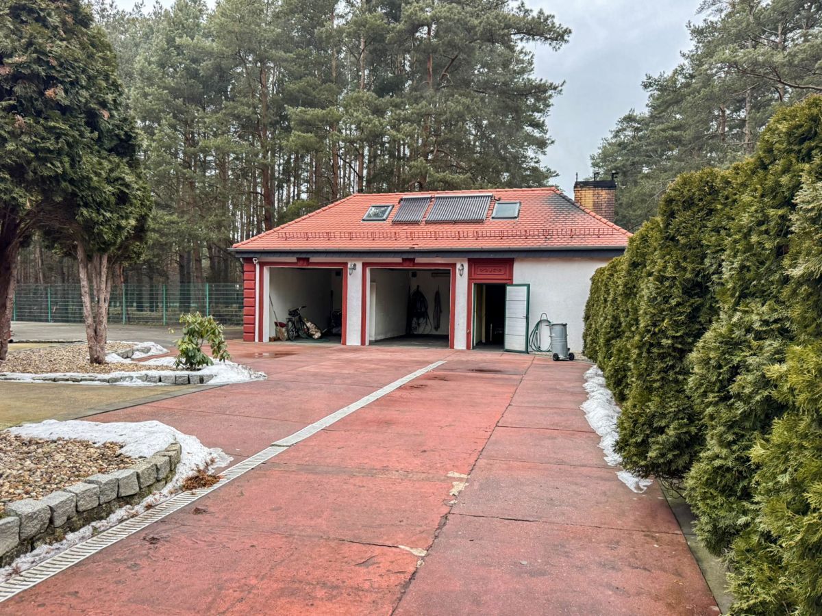 dom wolnostojący, 5 pokoi Chróścice. Zdjęcie 11