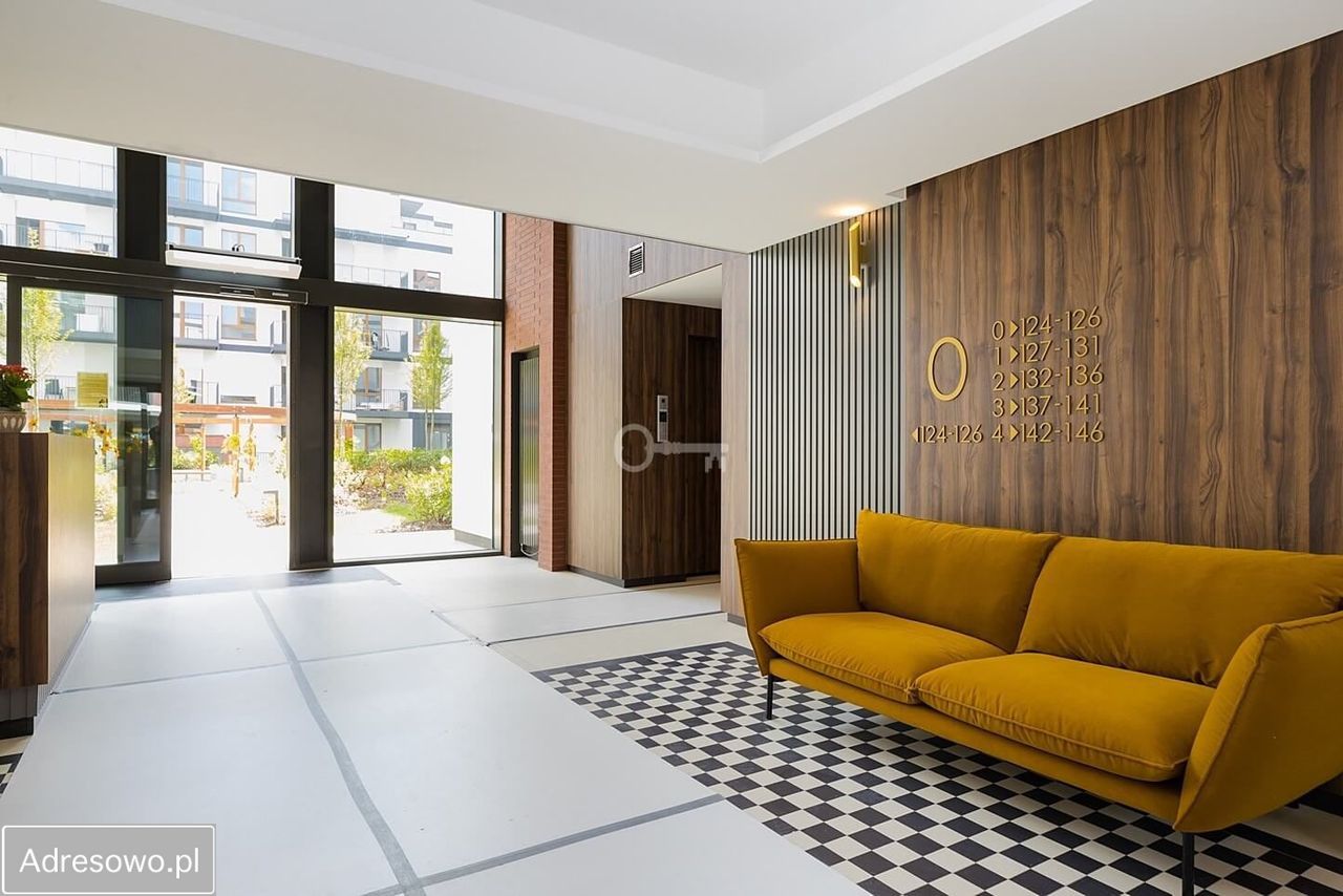 Mieszkanie 3-pokojowe Warszawa Wilanów, ul. Jerzego Holzera. Zdjęcie 9