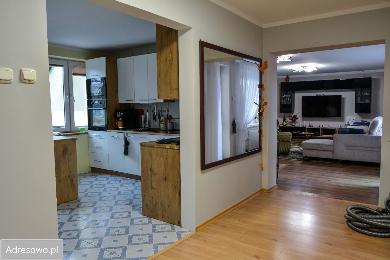 dom szeregowy, 6 pokoi Wałcz, os. Piastowskie. Zdjęcie 15