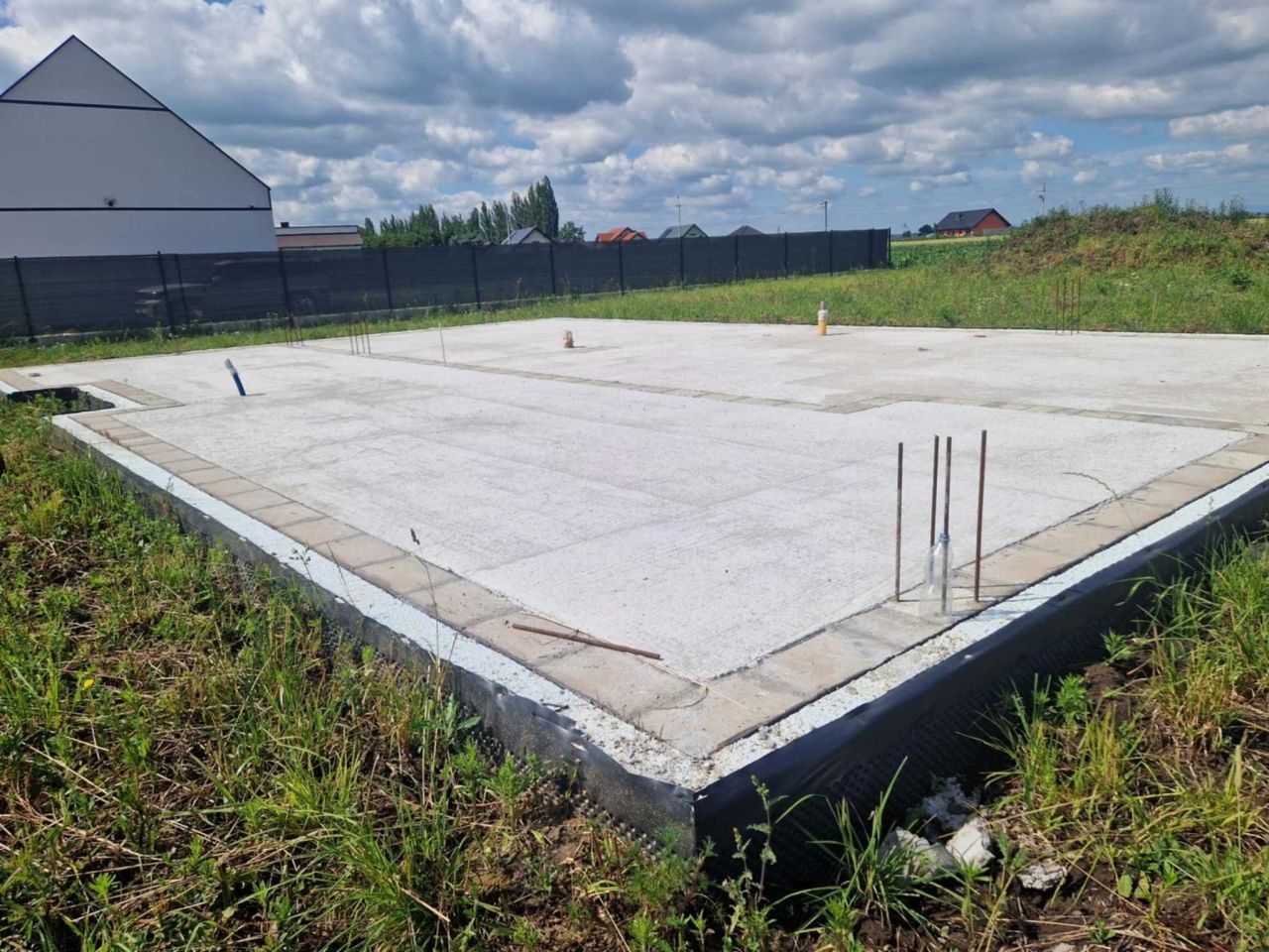 Działka budowlana Wiązów. Zdjęcie 3