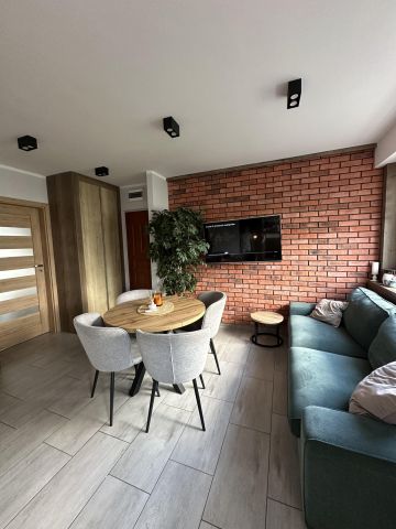 Mieszkanie 3-pokojowe Toruń Rubinkowo, ul. Ignacego Łyskowskiego. Zdjęcie 1