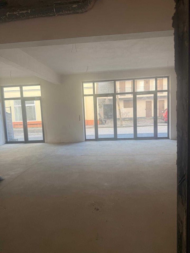 Lokal Skierniewice Centrum, ul. Michała Okurzałego. Zdjęcie 1