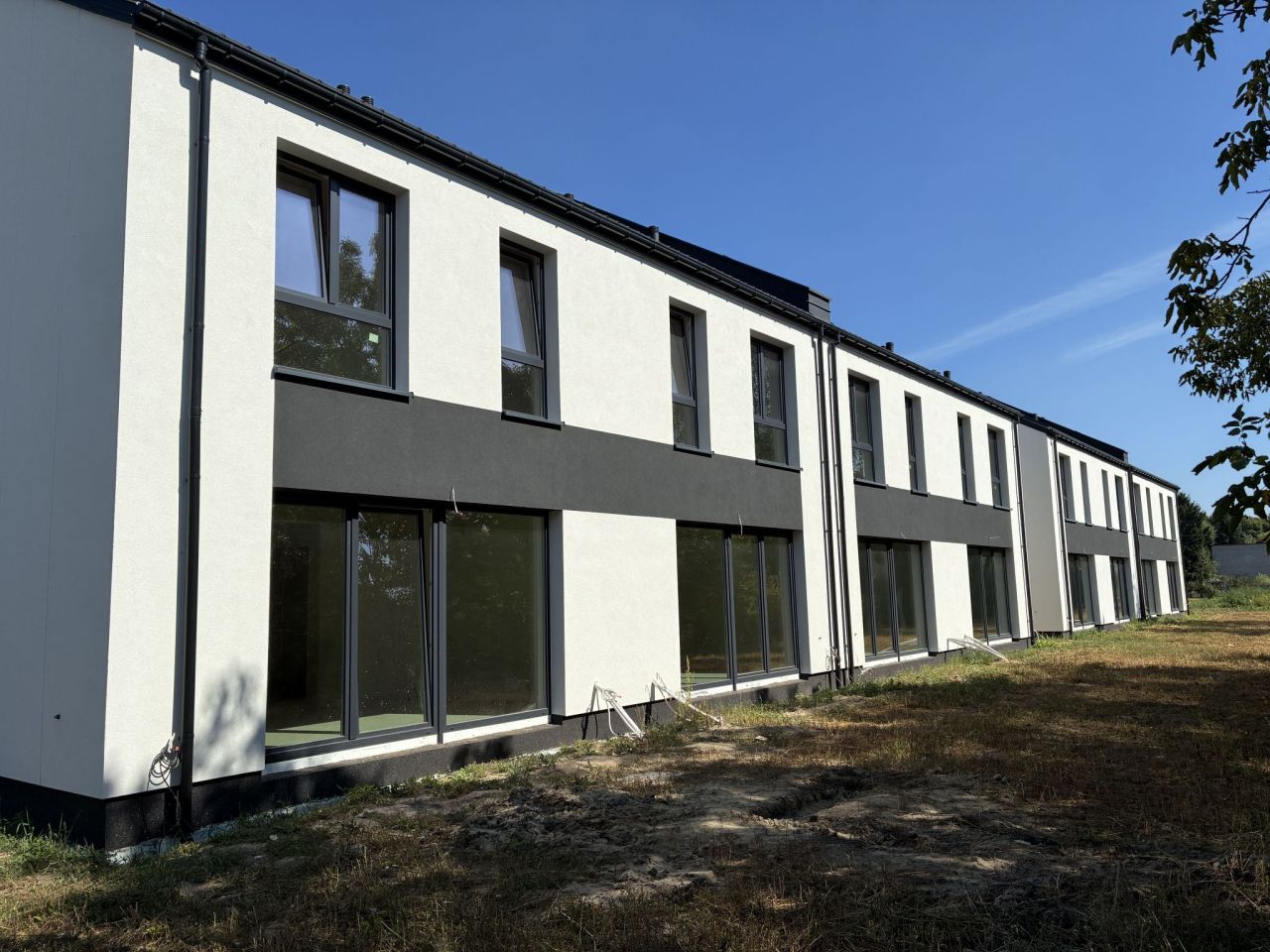 dom szeregowy, 4 pokoje Bronisze