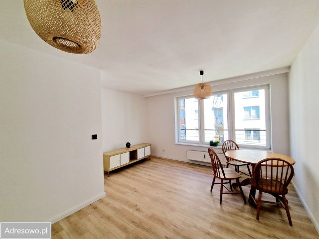 Mieszkanie 4-pokojowe Piaseczno, ul. Pelikanów. Zdjęcie 1