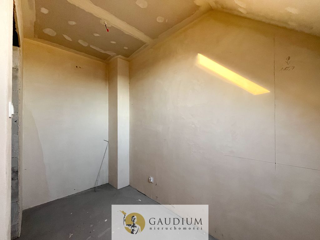 bliźniak, 4 pokoje Nicponia. Zdjęcie 9