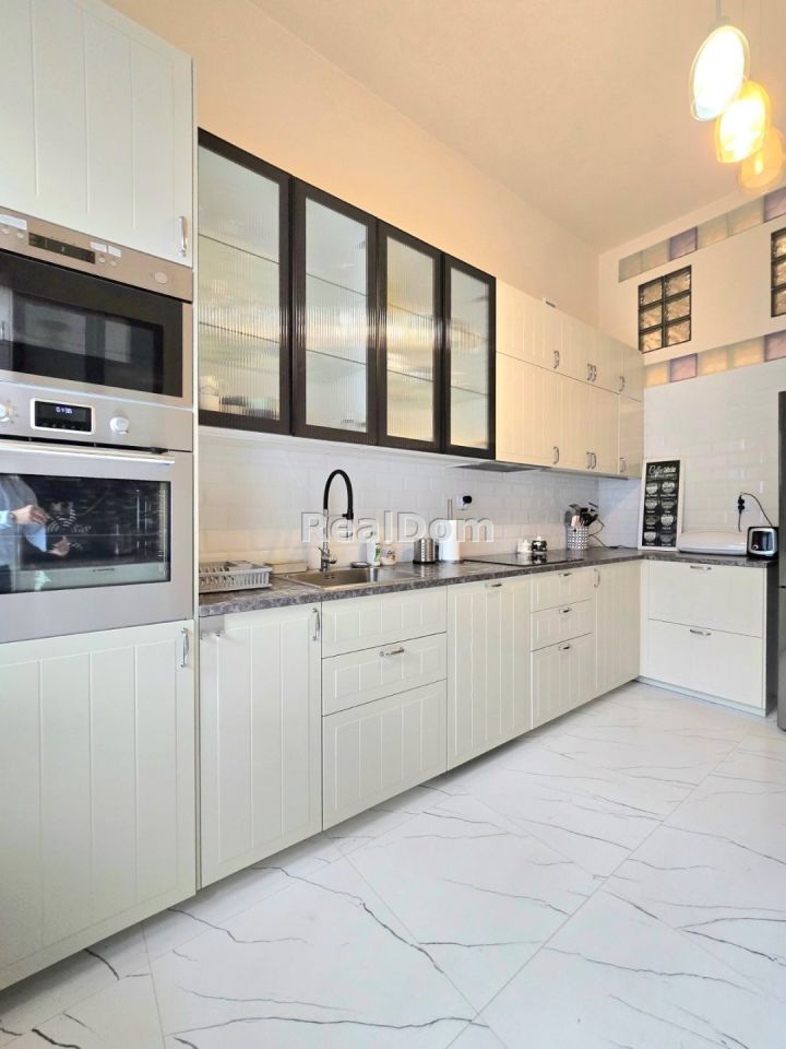 Mieszkanie 4-pokojowe Kraków Stare Miasto, ul. Szlak. Zdjęcie 18