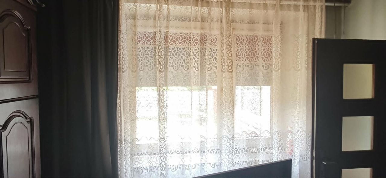 dom wolnostojący, 4 pokoje Rożniatów. Zdjęcie 9