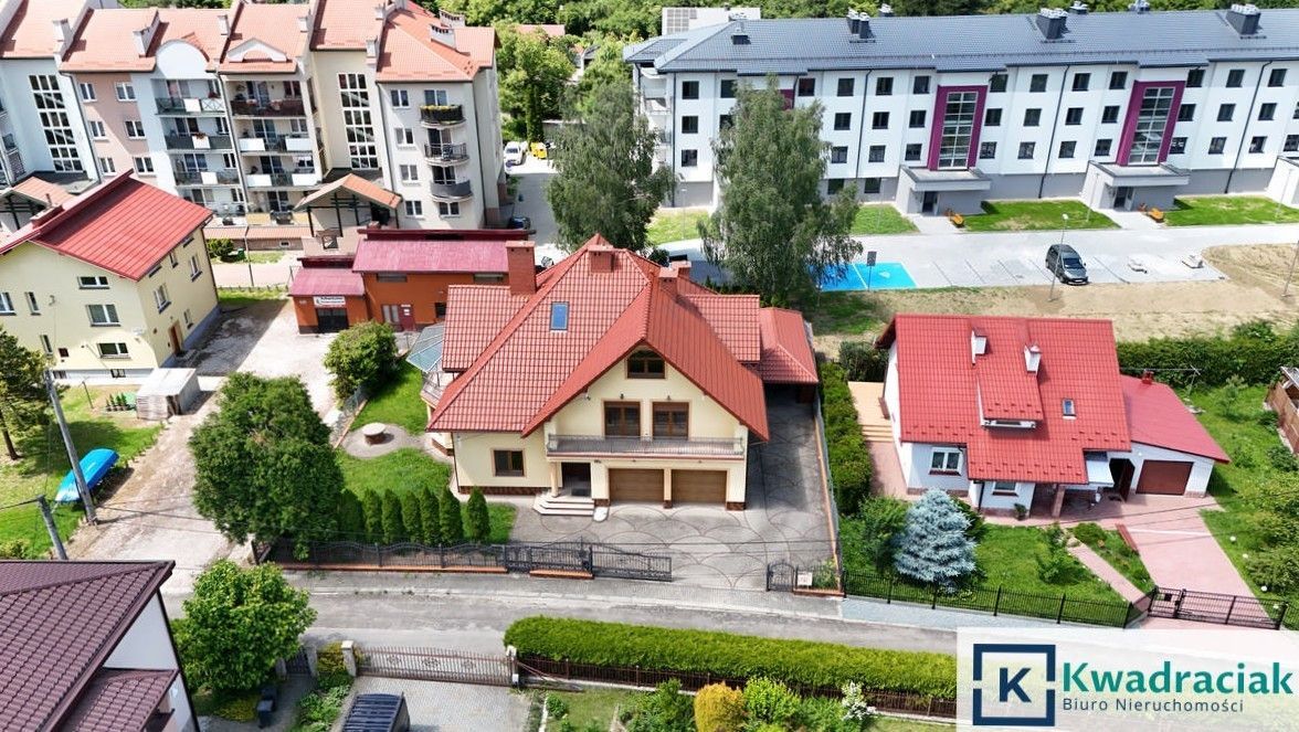 dom wolnostojący, 8 pokoi Jasło, ul. Zygmunta Krasińskiego. Zdjęcie 3