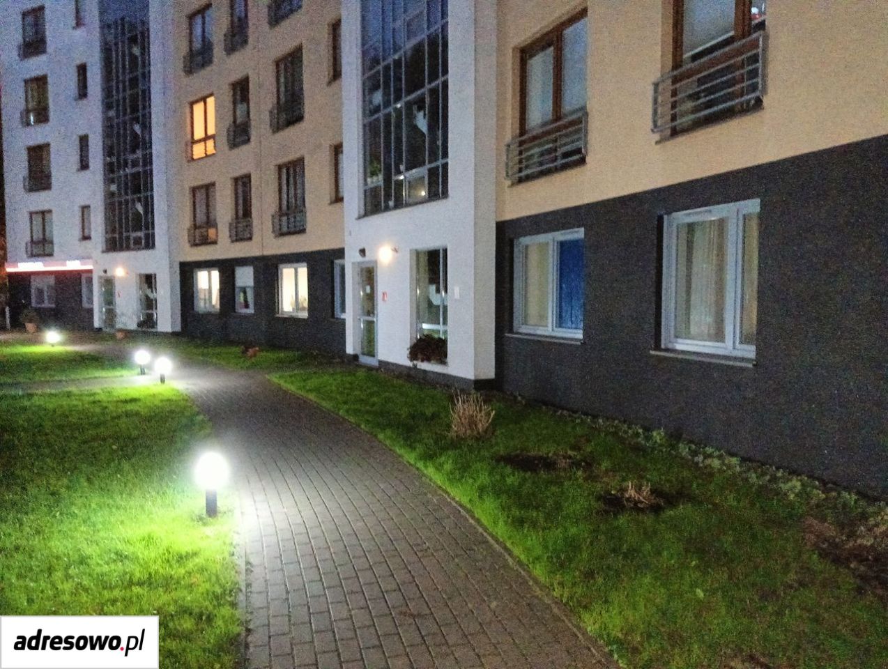 Mieszkanie do wynajęcia bez pośredników          
          
            ul. Kazimierza Królewicza          
          
            Szczecin Niebuszewo