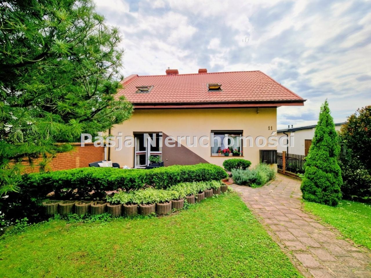 dom wolnostojący, 4 pokoje Płock, ul. Szpitalna