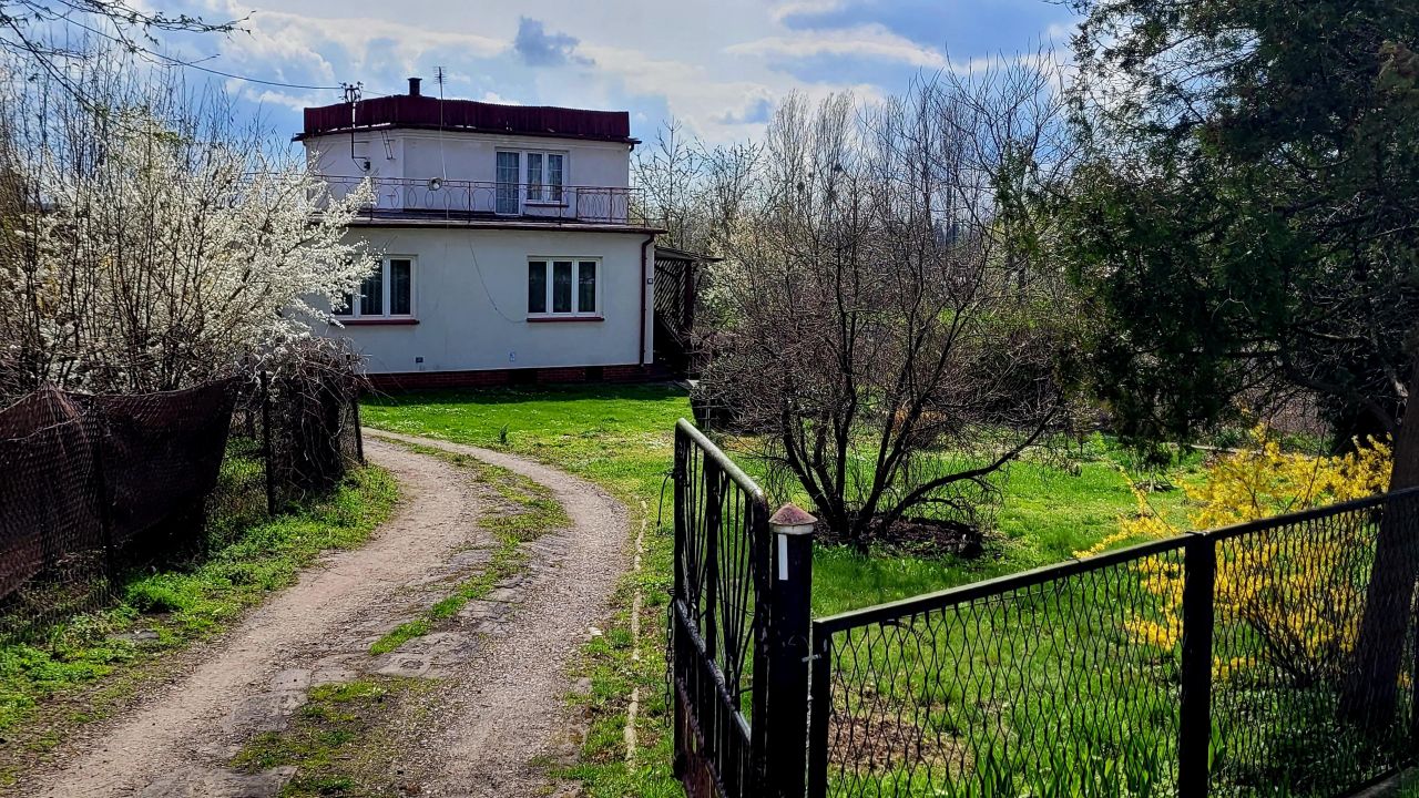 gospodarstwo, 4 pokoje Hostynne. Zdjęcie 7