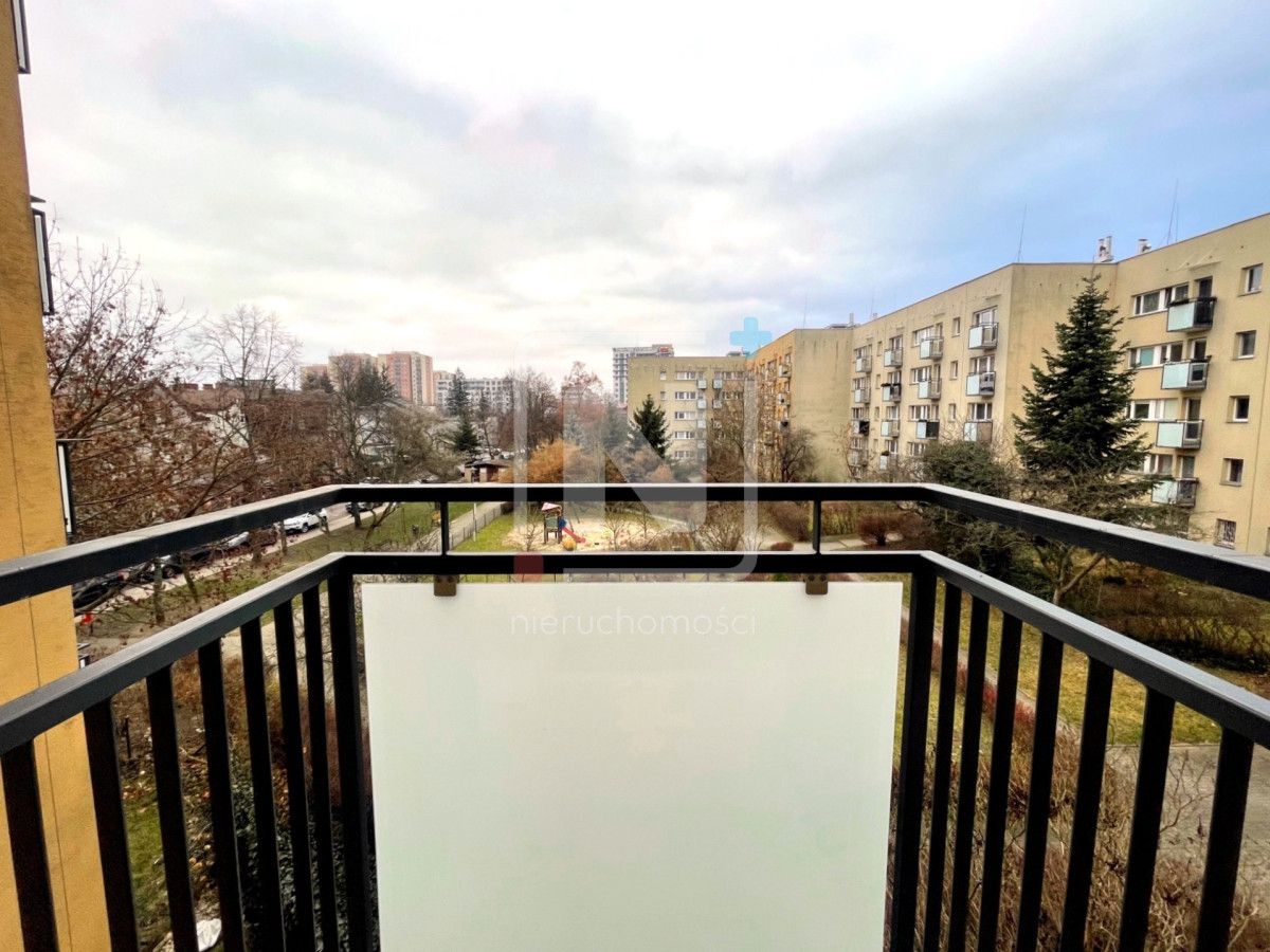 Mieszkanie 3-pokojowe Warszawa Mokotów, ul. św. Bonifacego. Zdjęcie 2