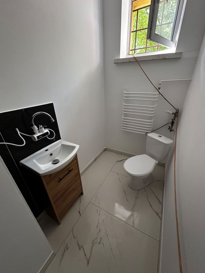 Lokal Tarnobrzeg, pl. Bartosza Głowackiego. Zdjęcie 8