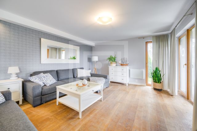 Mieszkanie 3-pokojowe Jastrzębia Góra, ul. Klifowa. Zdjęcie 1