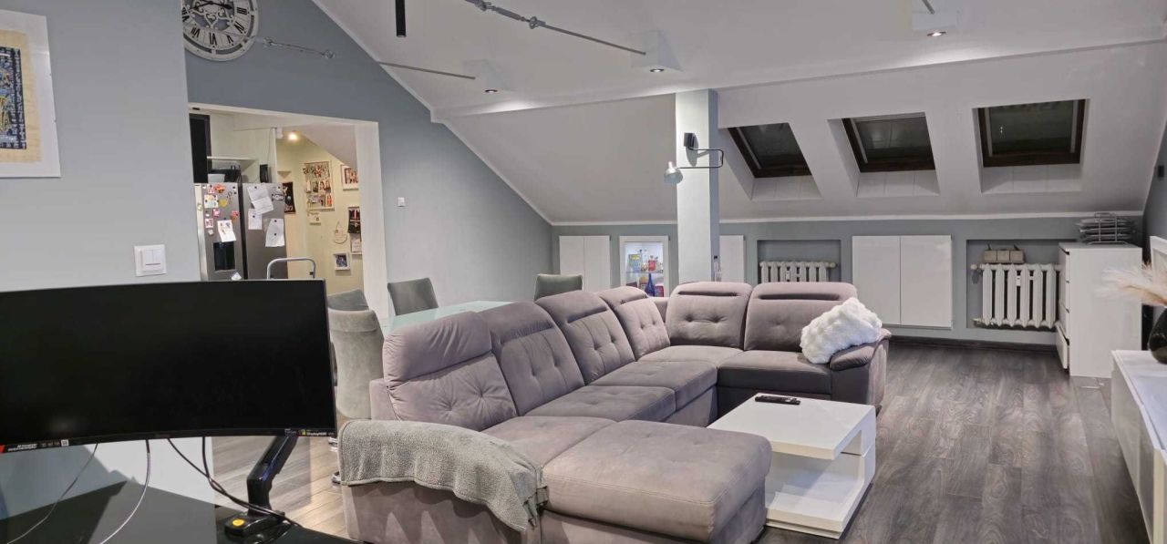 Mieszkanie 4-pokojowe Reda. Zdjęcie 2