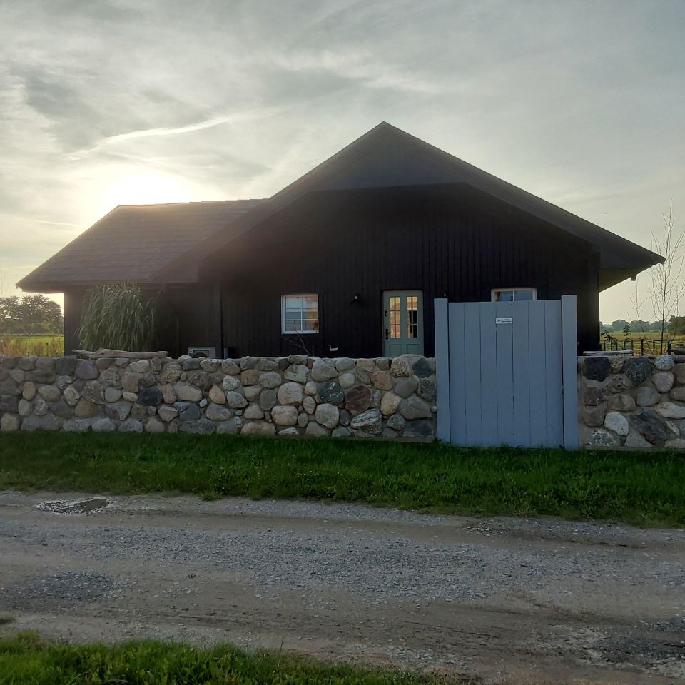 dom wolnostojący, 4 pokoje Śmiechów