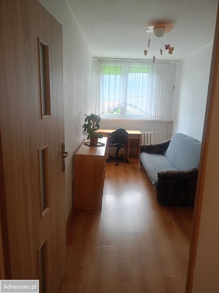 Mieszkanie 3-pokojowe Legnica. Zdjęcie 2