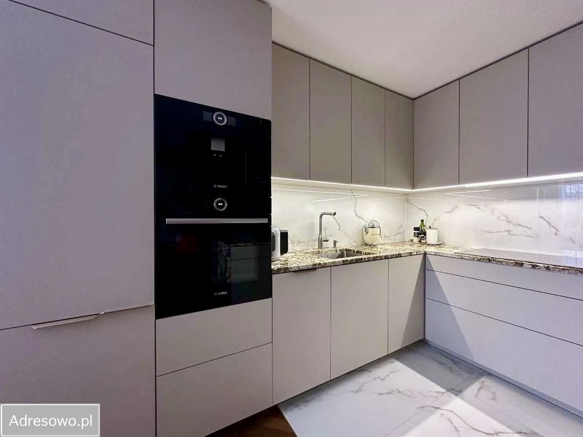 Mieszkanie 3-pokojowe Kielce Centrum, ul. Juliusza Słowackiego. Zdjęcie 9