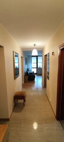 Mieszkanie 3-pokojowe Warszawa Praga-Południe, ul. Kinowa. Zdjęcie 1