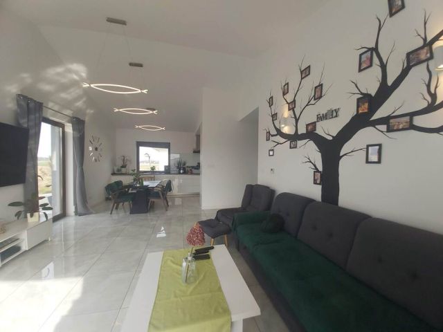 dom wolnostojący, 4 pokoje Oraczewice. Zdjęcie 4