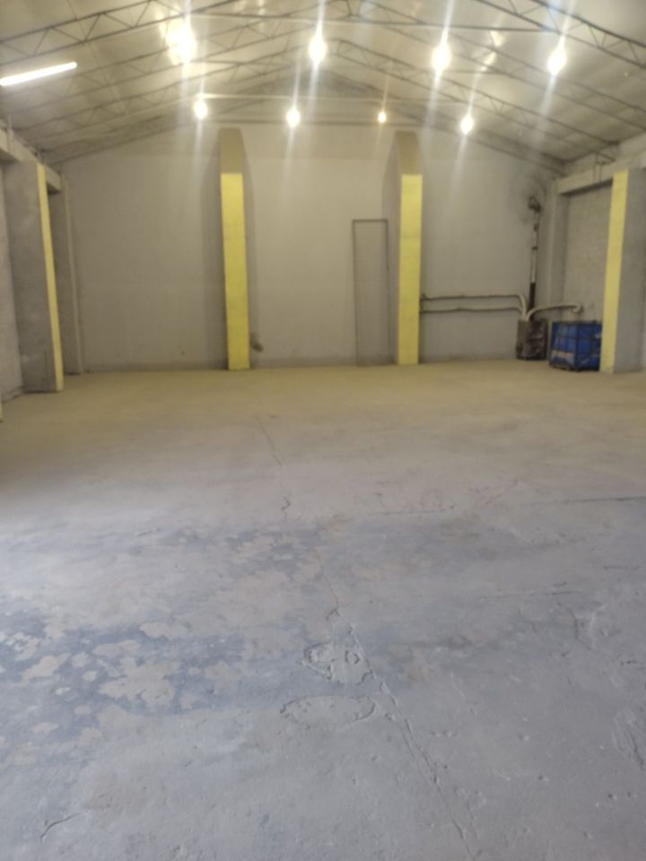 Hala/magazyn Radonice. Zdjęcie 7