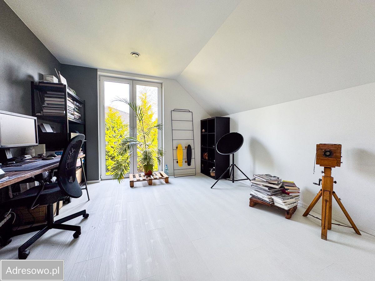 dom wolnostojący, 5 pokoi Międzyborów. Zdjęcie 11