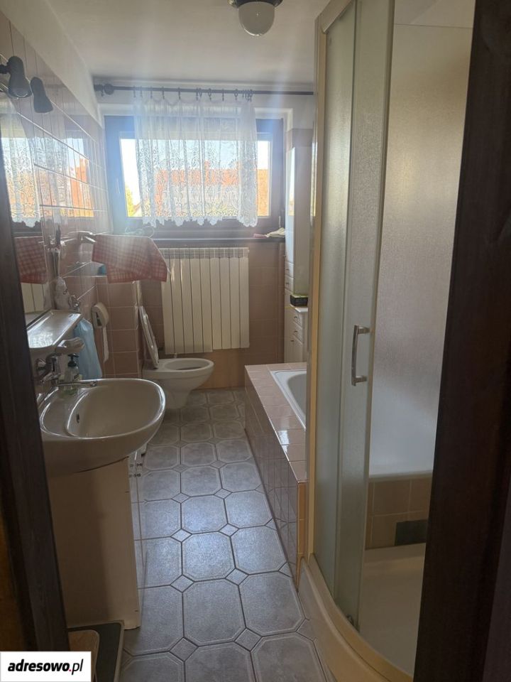dom wolnostojący, 7 pokoi Olesno, ul. Modrzewiowa. Zdjęcie 16