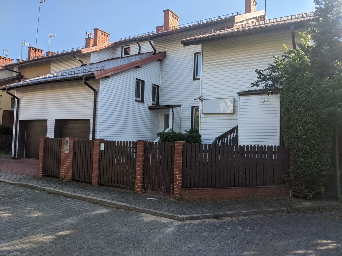 dom szeregowy, 6 pokoi Częstochowa Tysiąclecie, ul. Obrońców Poczty Gdańskiej