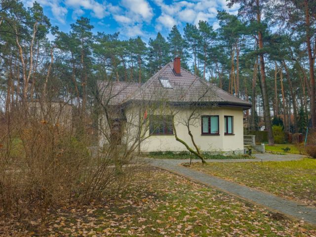 dom wolnostojący, 4 pokoje Podkowa Leśna. Zdjęcie 39
