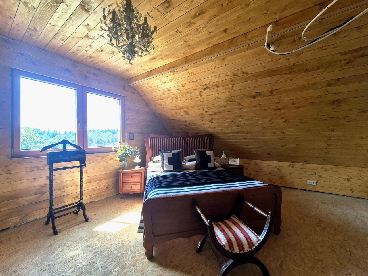 dom wolnostojący, 5 pokoi Chojnik. Zdjęcie 30