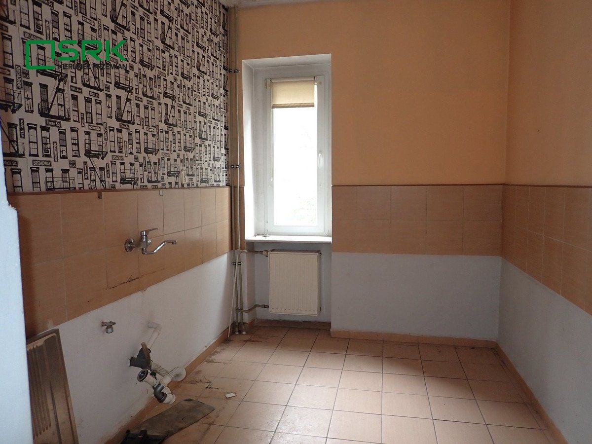 Mieszkanie 5-pokojowe Bytom, ul. Konstytucji. Zdjęcie 2