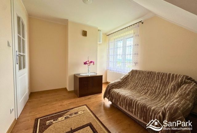 dom wolnostojący, 5 pokoi Lesko. Zdjęcie 13