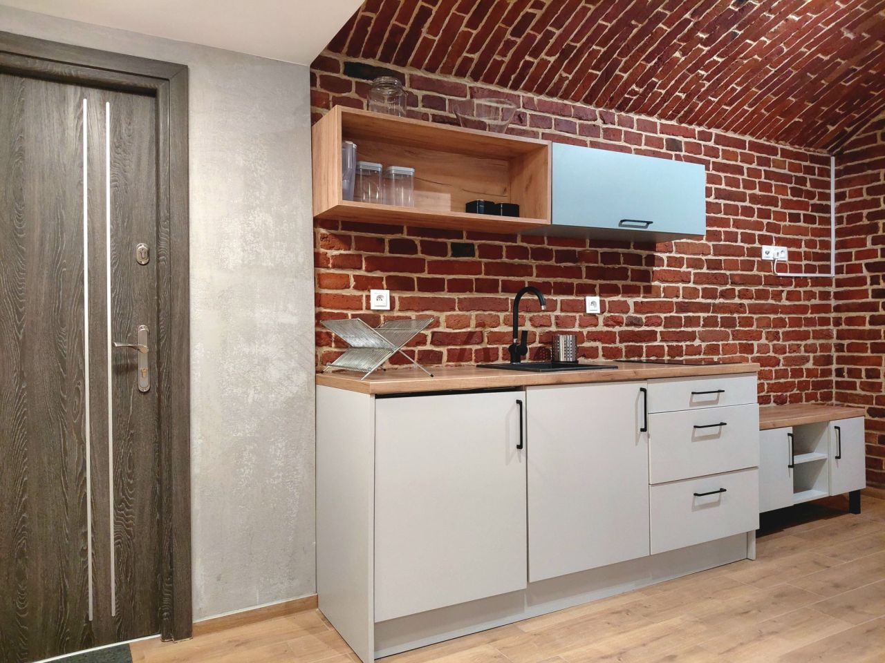 Mieszkanie 1-pokojowe Kraków, ul. Marii Skłodowskiej-Curie. Zdjęcie 3