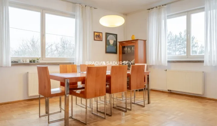 dom wolnostojący, 7 pokoi Krzeszowice, ul. Żbicka