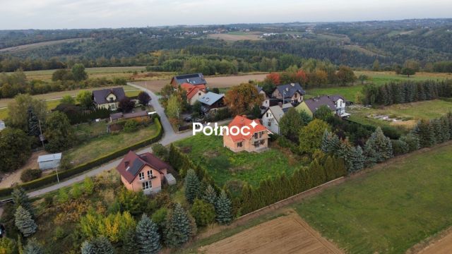 dom wolnostojący, 5 pokoi Biały Kościół, ul. Kasztanowa. Zdjęcie 1