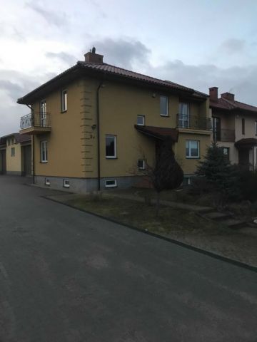 dom wolnostojący, 5 pokoi Orły. Zdjęcie 1