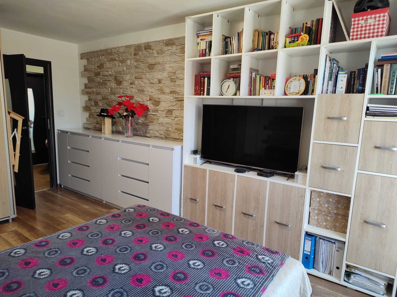 Mieszkanie 3-pokojowe Kamienna Góra, ul. Tkaczy Śląskich. Zdjęcie 1