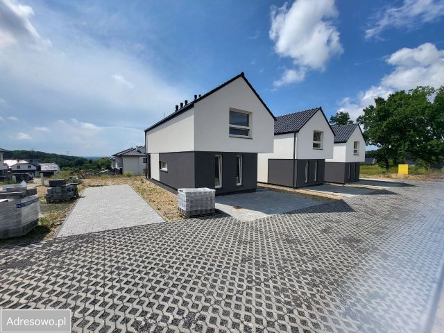 dom wolnostojący, 4 pokoje Pilchowo, ul. Warszewska. Zdjęcie 1