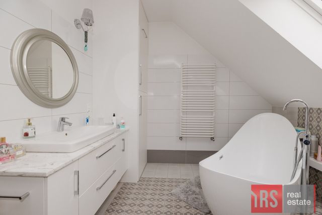 bliźniak, 5 pokoi Izabelin. Zdjęcie 20