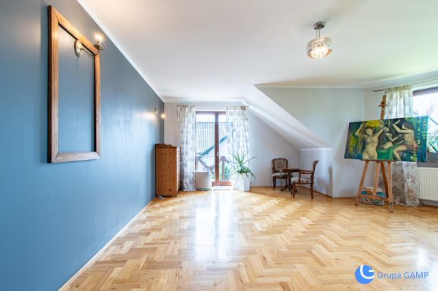 dom wolnostojący, 5 pokoi Kraków Dębniki, ul. por. Emira. Zdjęcie 8