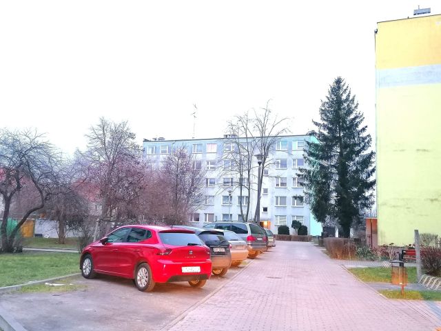 Mieszkanie 3-pokojowe Nysa, ul. Konstantego Ildefonsa Gałczyńskiego. Zdjęcie 1