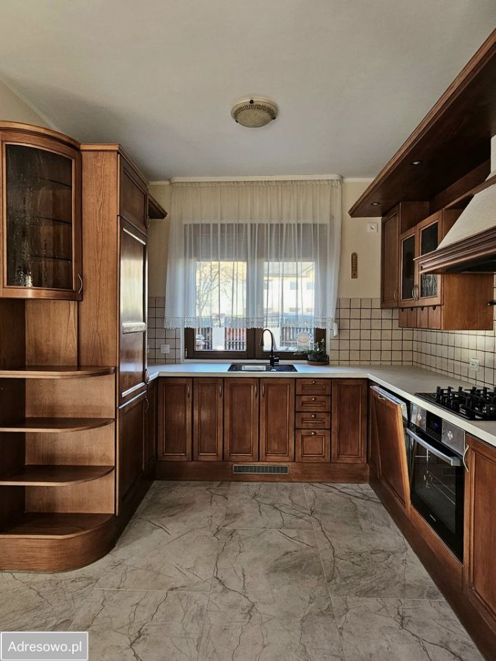 dom wolnostojący, 5 pokoi Komorniki. Zdjęcie 2