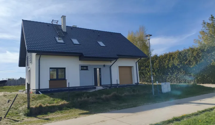 dom wolnostojący, 4 pokoje Stramnica