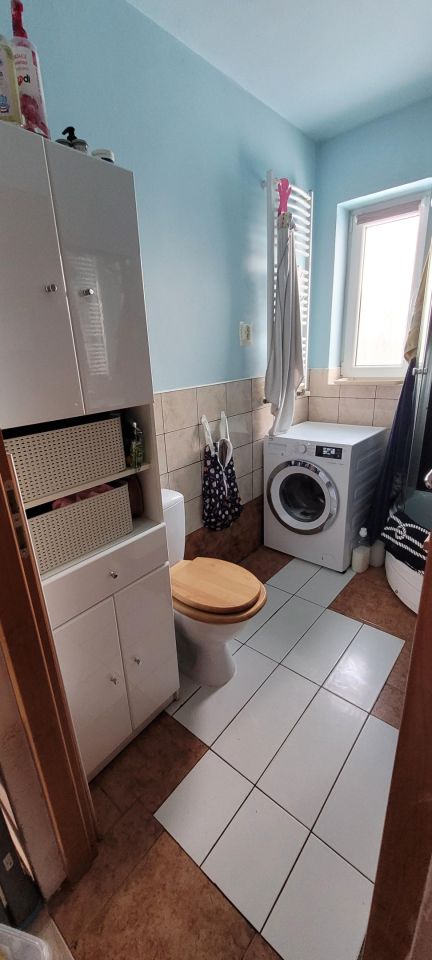 dom wolnostojący, 3 pokoje Babica Grochowiczna. Zdjęcie 4